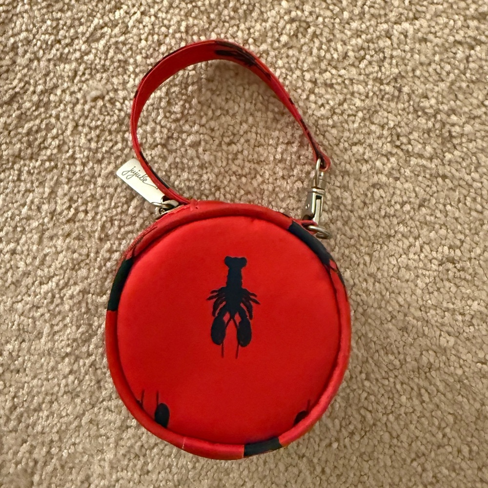 JuJuBe Red Cape Code Paci Pod - Picture 3 of 6
